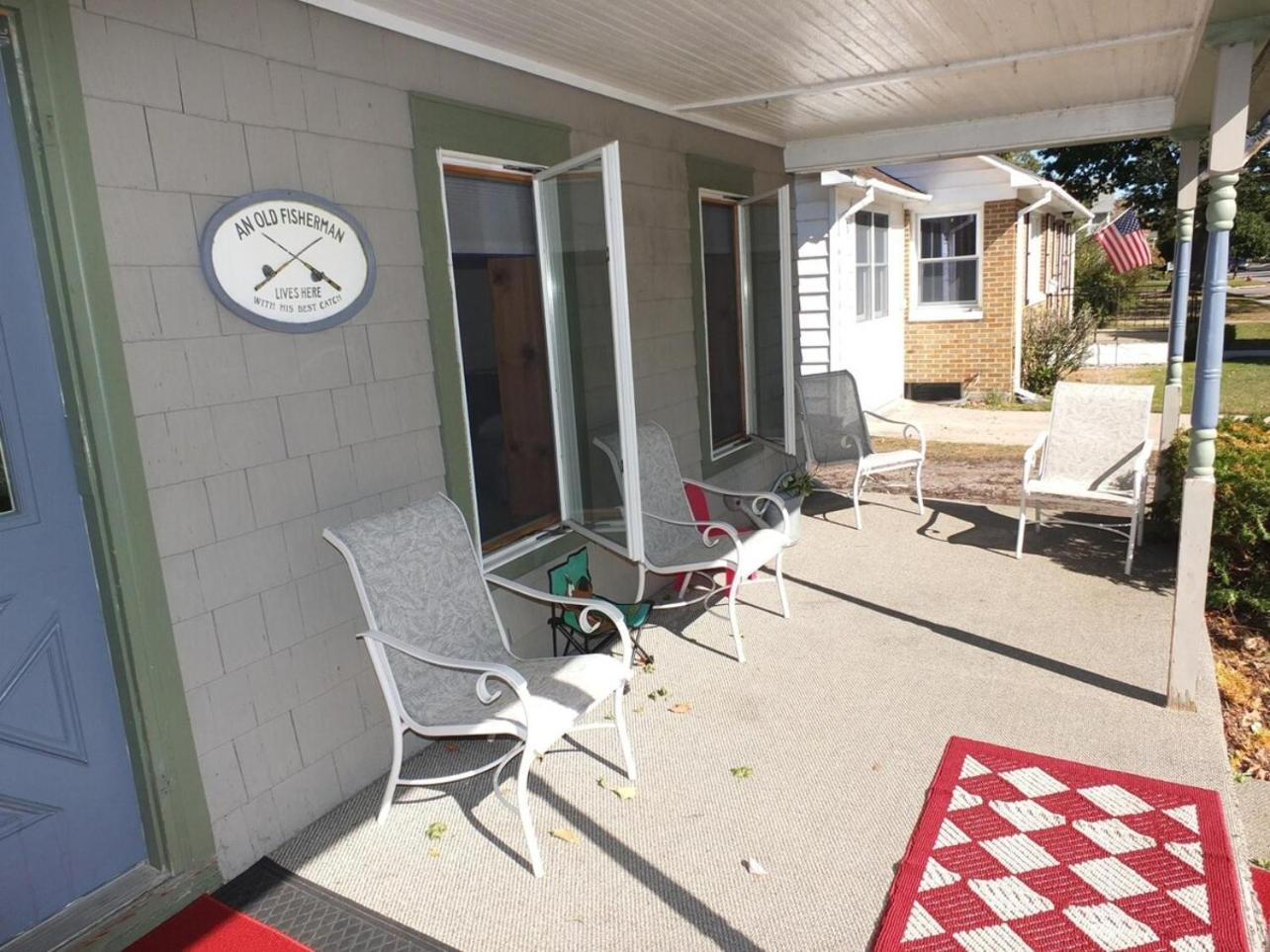 Bayside Cottage - Remodeled And Great Location! Frankfort Bagian luar foto